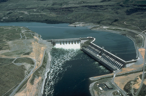 Run-of-river hydroelectric plants generate electricity by utilizing the natural flow of rivers without creating large reservoirs, offering a more environmentally friendly option with smaller upfront construction costs, but often with reduced energy storage capacity.